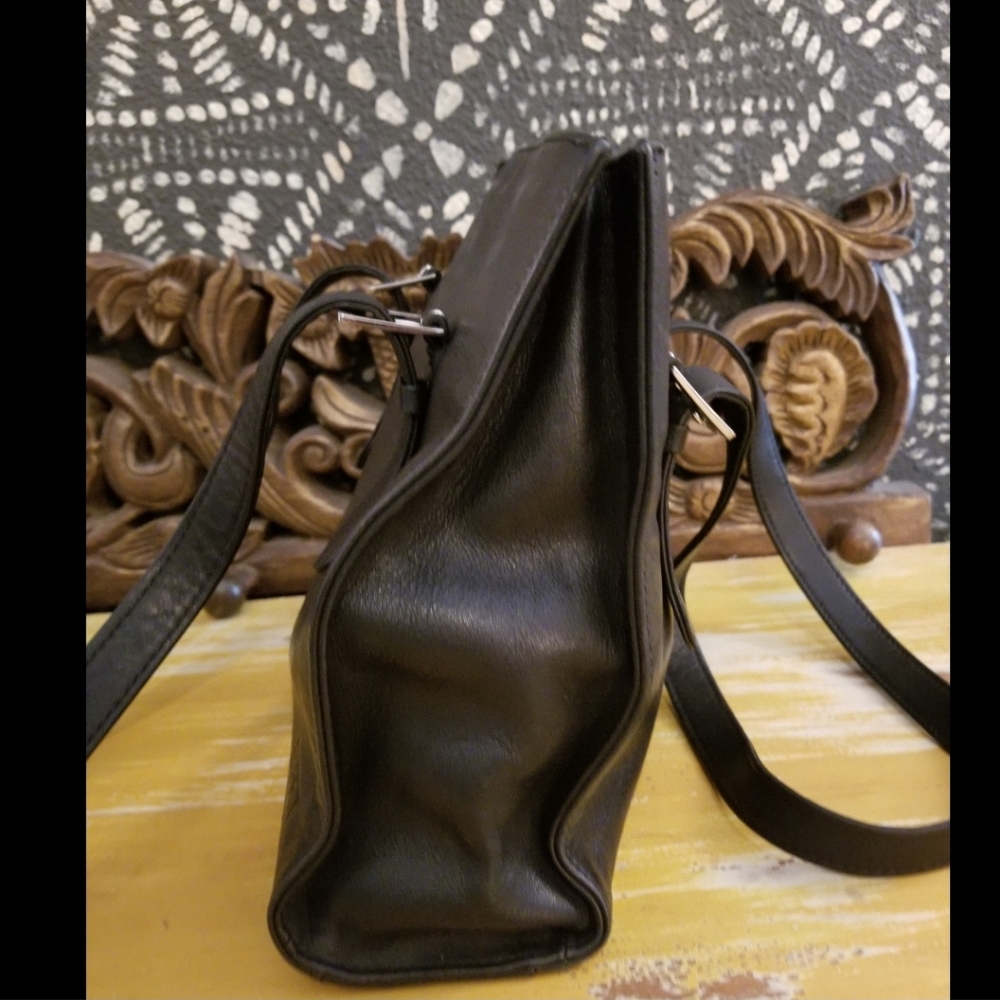 Esprit Black Shoulder Purse - Picture 5 of 11
